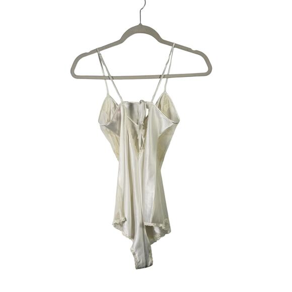 Victoria's Secret Vtg Y2K White Beaded Lace Satin Lingerie Robe Set Bride Honeym - Picture 9 of 9